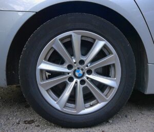 exotic-car-tire-rotation-service